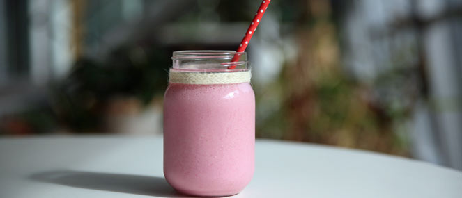 RECIPE: Raspberry & avocado smoothie
