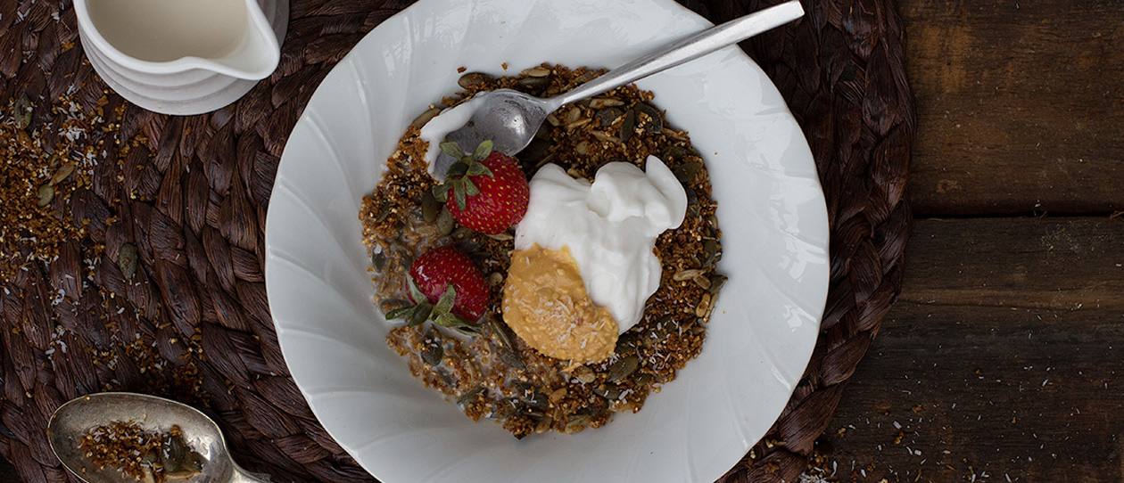 Blackmores Strawberry and coconut granola