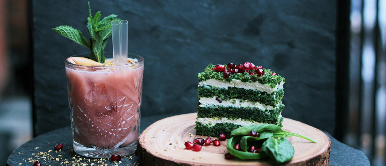 Green cake and fruit juice